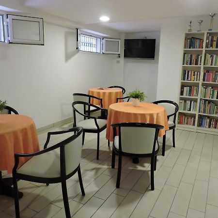 רימיני Albergo Sabrina מראה חיצוני תמונה