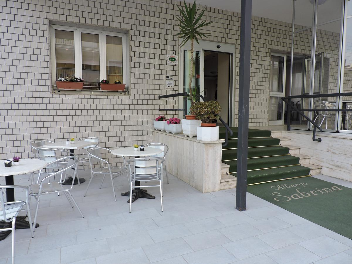 רימיני Albergo Sabrina מראה חיצוני תמונה