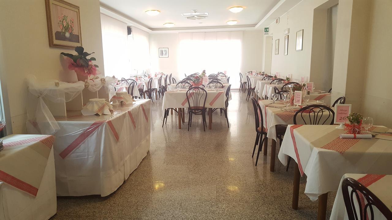 רימיני Albergo Sabrina מראה חיצוני תמונה